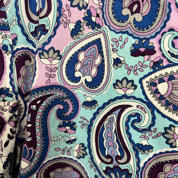 Butter Soft scrub top - Picture 3 of 3